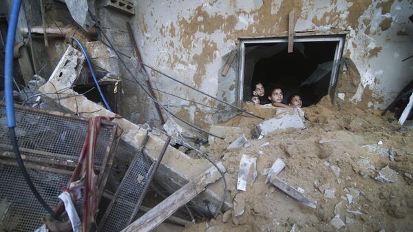 الوضع في قطاع غزة بعد استمرار قصف الطيران الحربي الإسرائيلي  - سبوتنيك عربي