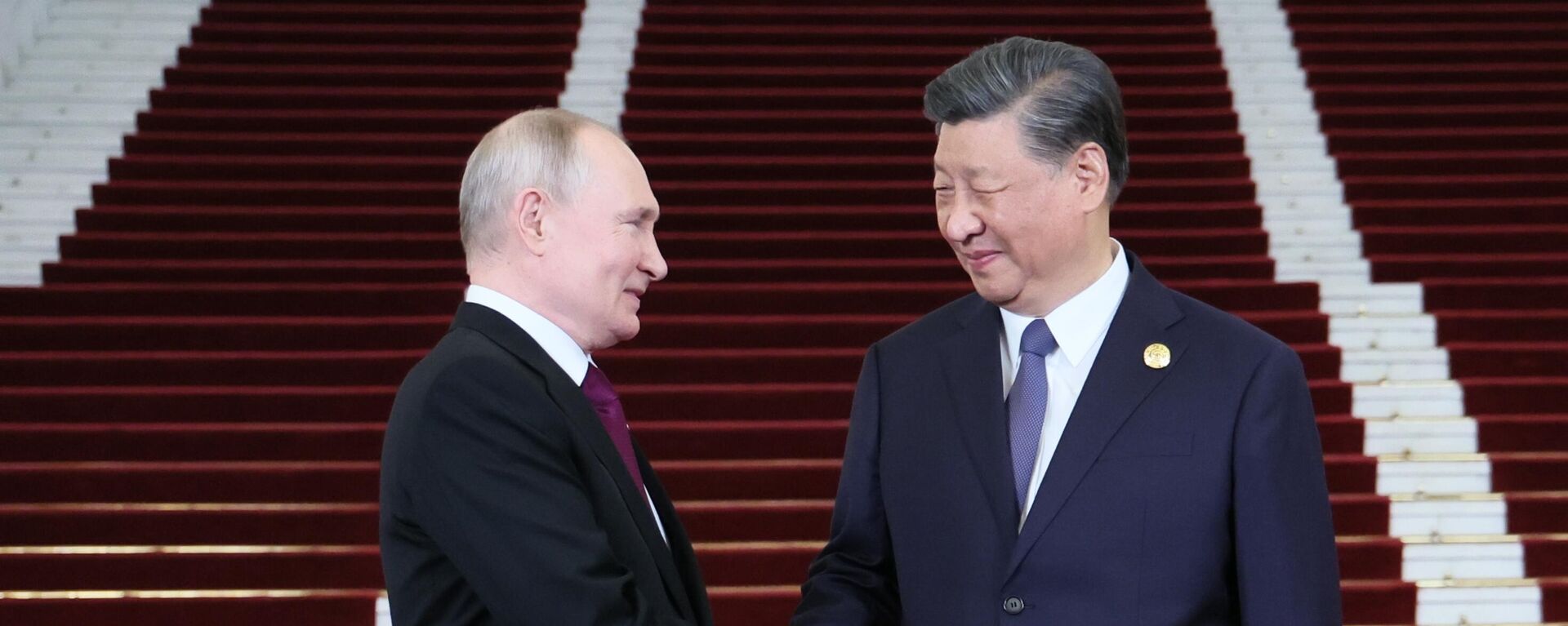 رئيس روسيا فلاديمير بوتين يصل بكين للمشاركة في المنتدى الدولي حزام واحد، طريق واحد، الصين - سبوتنيك عربي, 1920, 21.11.2023