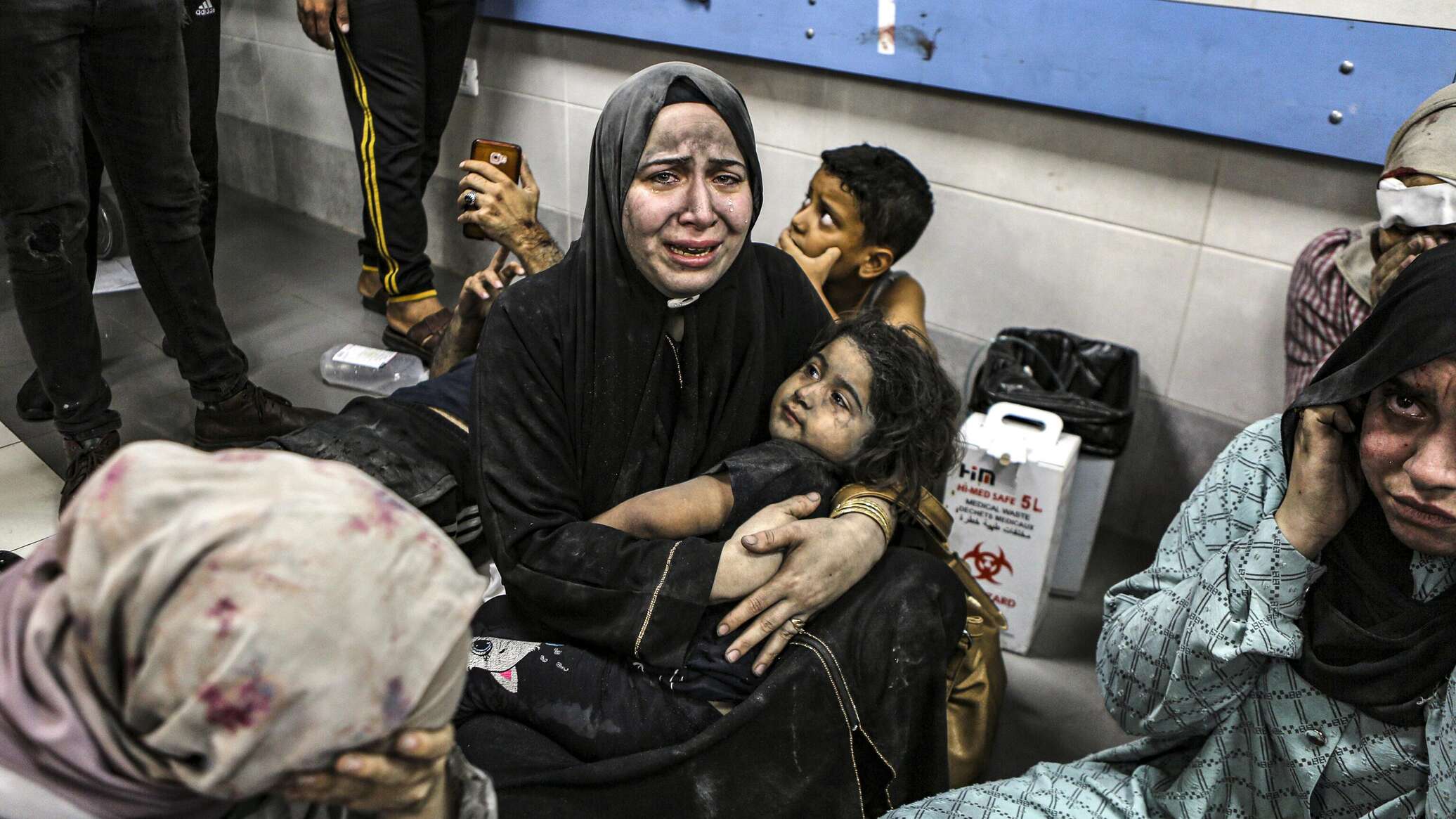 وزيرة الصحة الفلسطينية: وفاة 40 شخصا نتيجة الحصار الإسرائيلي على مستشفى "الشفاء"