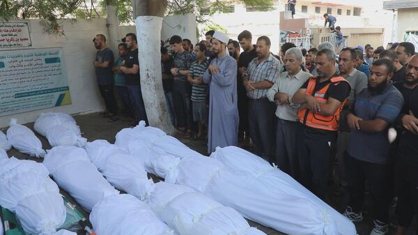 كاميرا سبوتنيك ترصد شهادات واثار القصف على مشفى المعمداني وغزة تشيع جثامين القتلى
 - سبوتنيك عربي