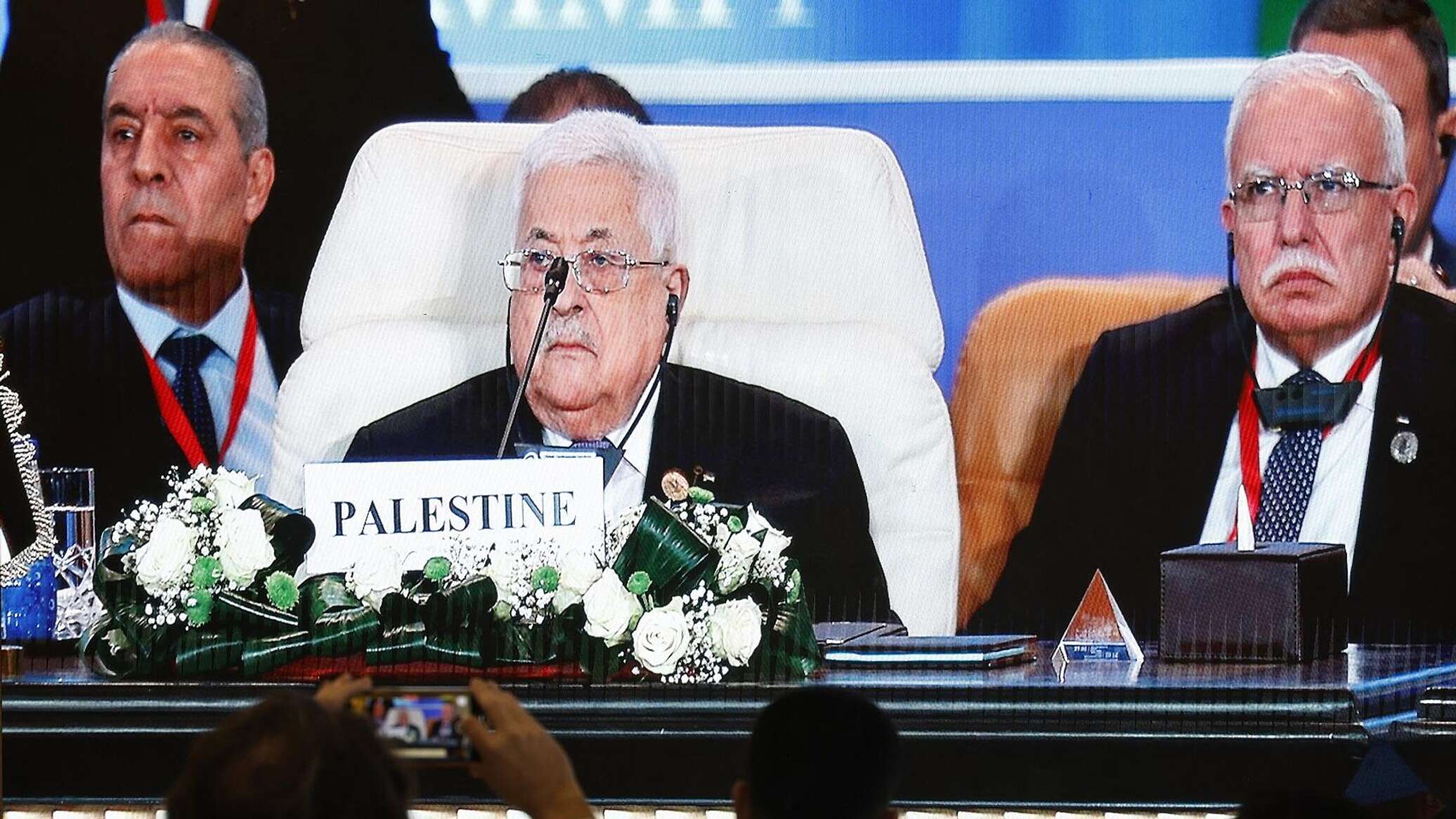 الرئيس الفلسطيني: إسرائيل ردت على القرار الأممي باجتياح بري في غزة ونطالب بعقد قمة عربية طارئة
