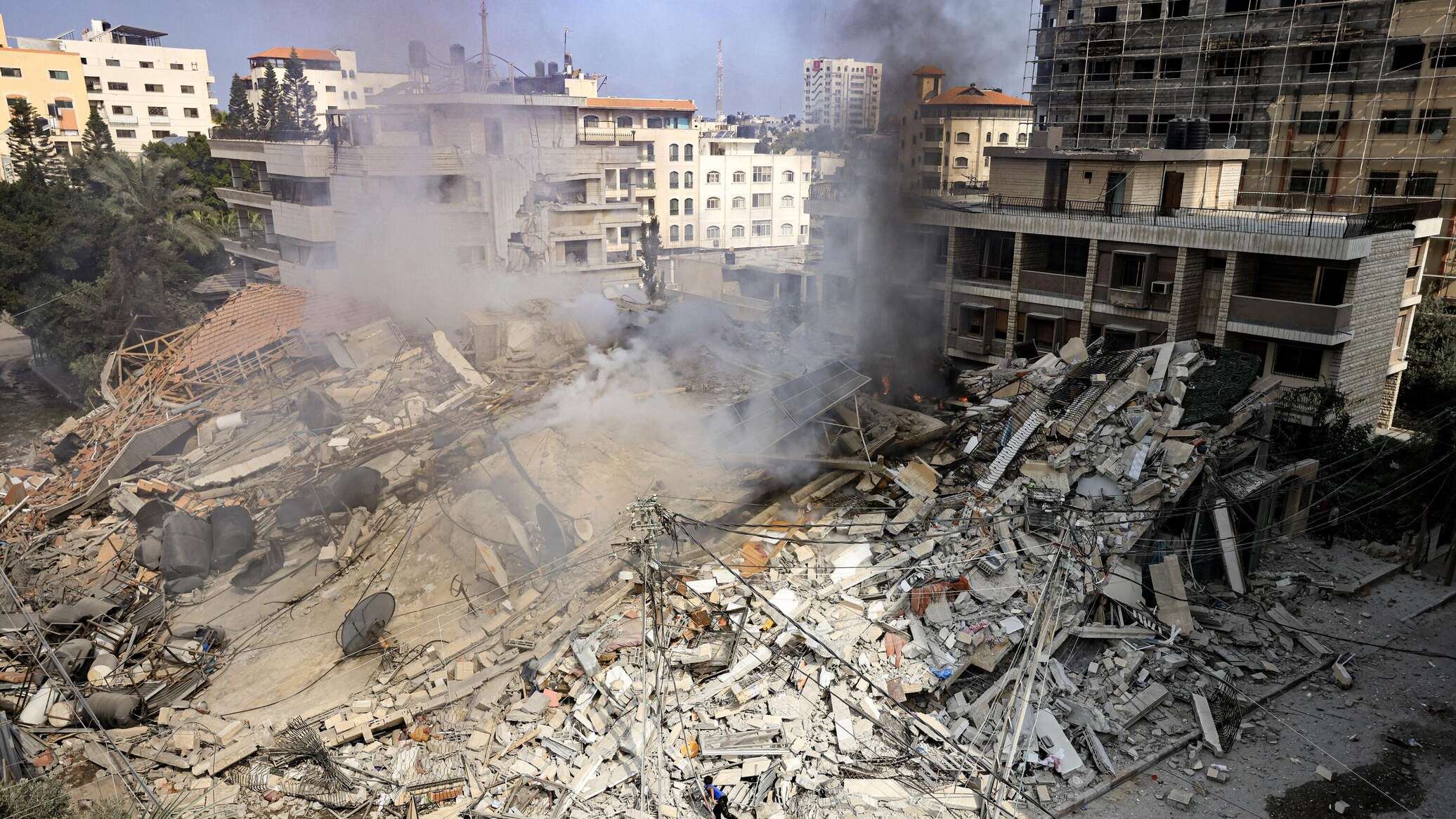 هل بدأت "أنصار الله" في تنفيذ تهديداتها بشأن الحرب الإسرائيلية على قطاع غزة؟