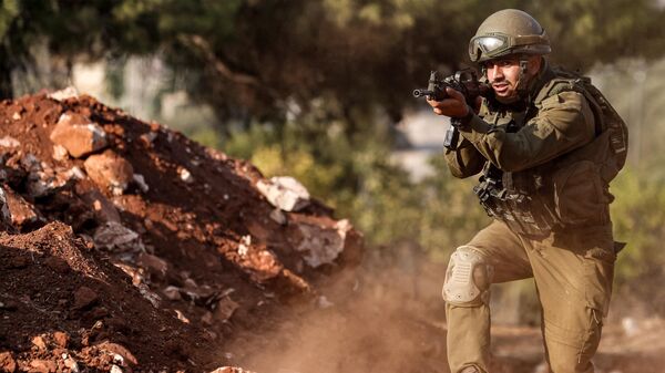 انتشار قوات الجيش الإسرائيلي على الحدود الشمالية مع لبنان، 28 أكتوبر 2023 - سبوتنيك عربي