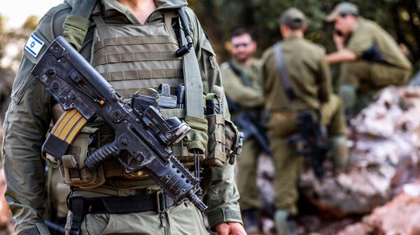 انتشار قوات الجيش الإسرائيلي على الحدود الشمالية مع لبنان، 28 أكتوبر 2023 - سبوتنيك عربي