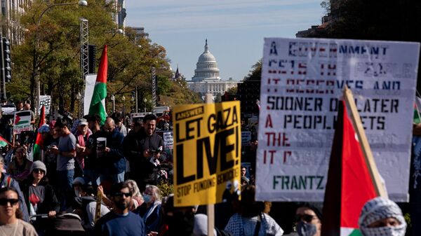 مظاهرات حاشدة في واشنطن تطالب بوقف الحرب على غزة - سبوتنيك عربي