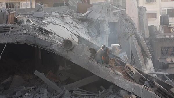 آثار قصف الطيران الحربي الإسرائيلي على قطاع غزة - سبوتنيك عربي