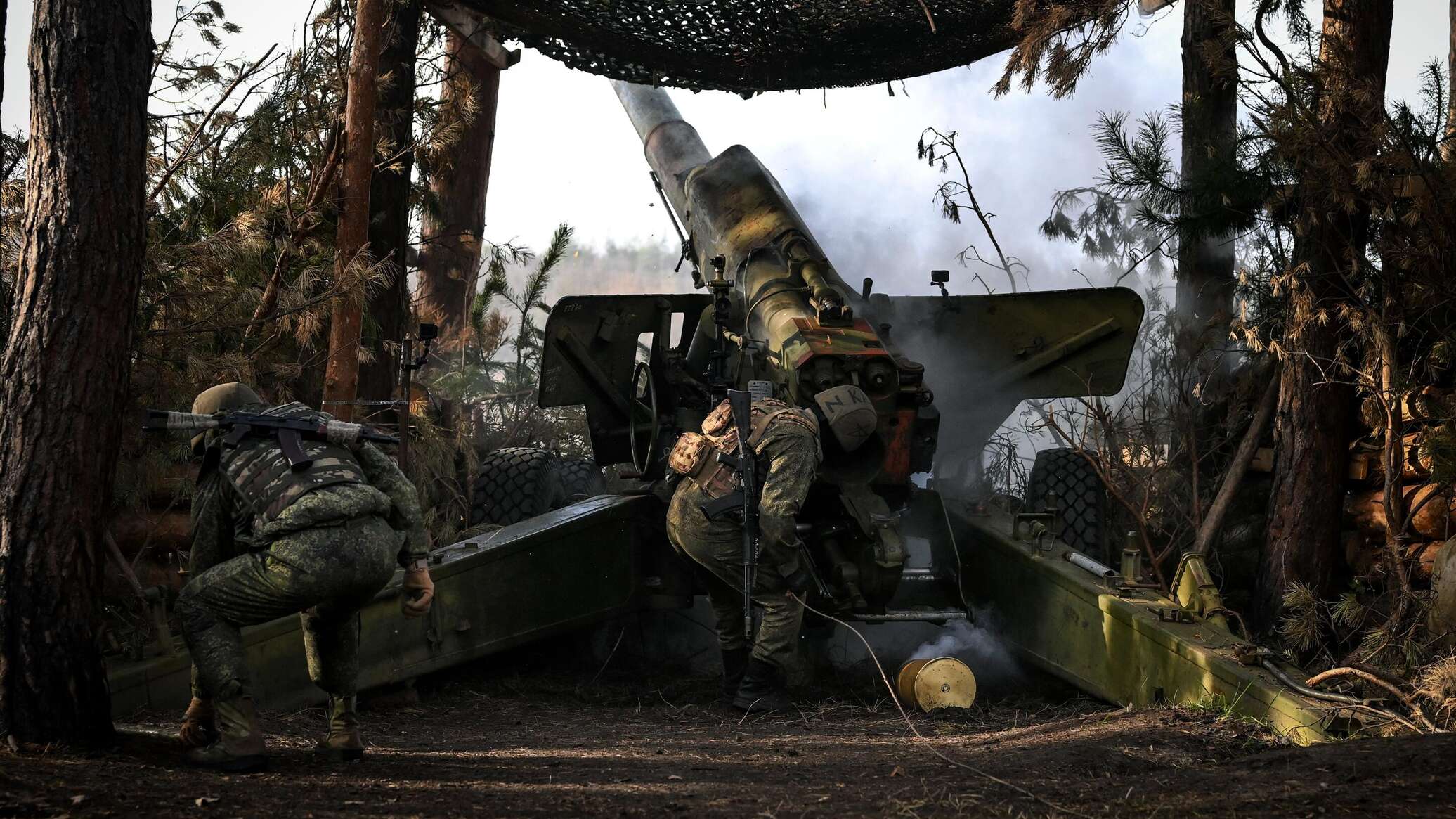القوات الروسية تقصف 4 مراكز قيادة للجيش الأوكراني في كراسني ليمان