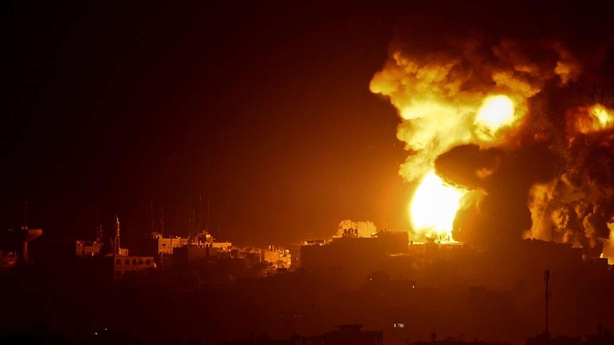 مقتل دبلوماسي فرنسي في غارة للجيش الإسرائيلي على قطاع غزة