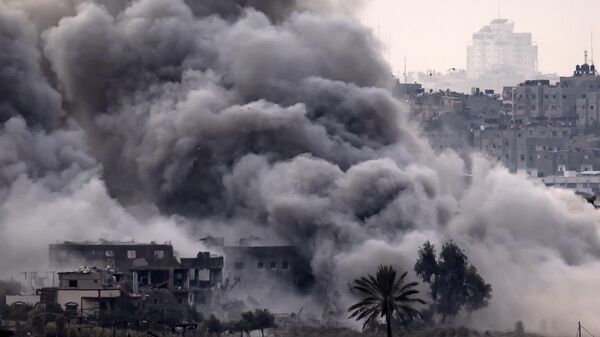 قصف الجيش الإسرائيلي على قطاع غزة - سبوتنيك عربي