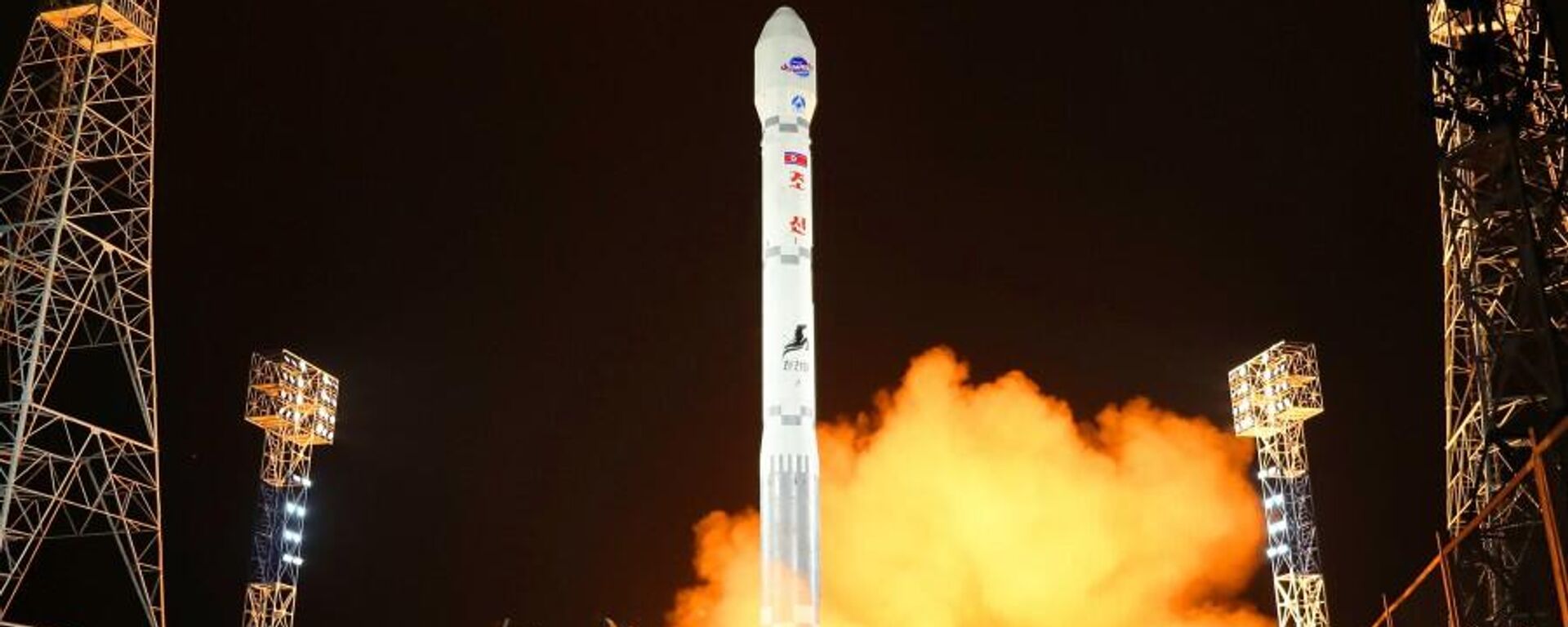 كوريا الشمالية أنها أطلقت بنجاح قمر صناعي للتجسس مانريغيون-1 على صاروخ جديد تشخوليما-1 - سبوتنيك عربي, 1920, 24.01.2024