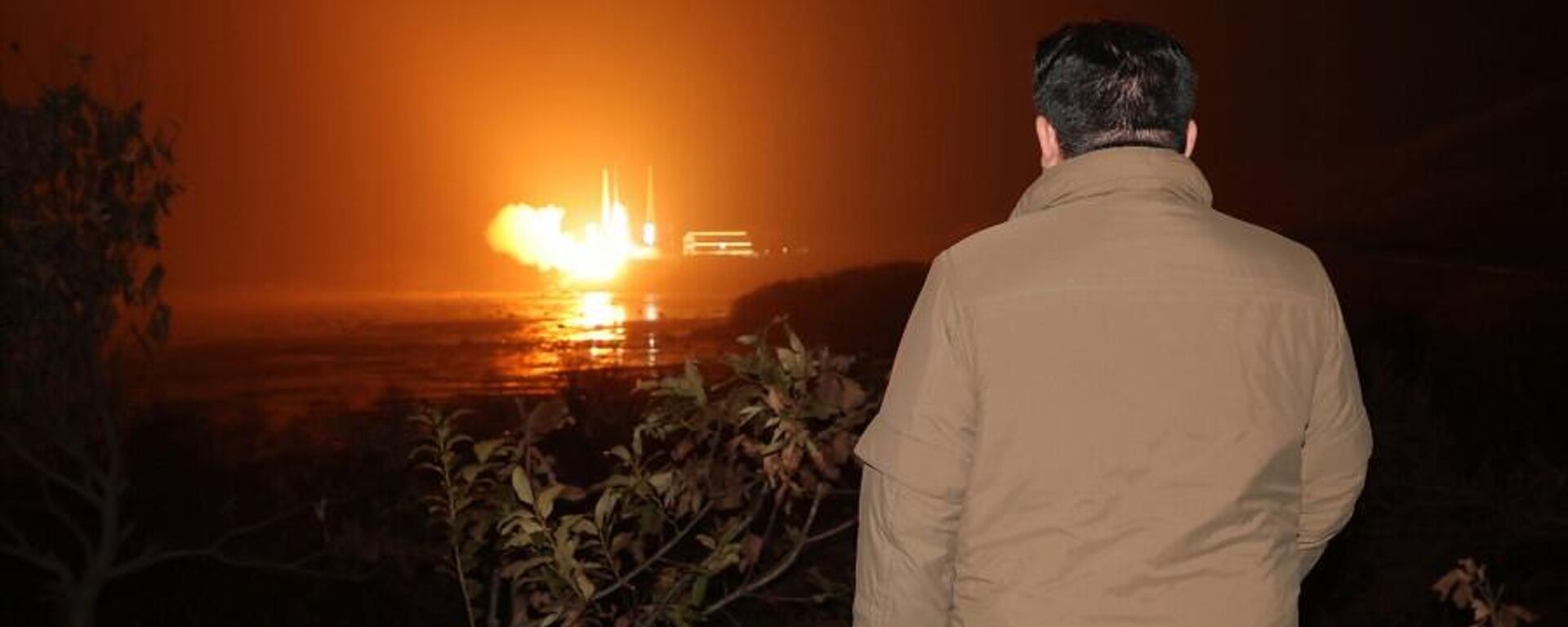 كوريا الشمالية أنها أطلقت بنجاح قمر صناعي للتجسس مانريغيون-1 على صاروخ جديد تشخوليما-1 - سبوتنيك عربي, 1920, 01.01.2024