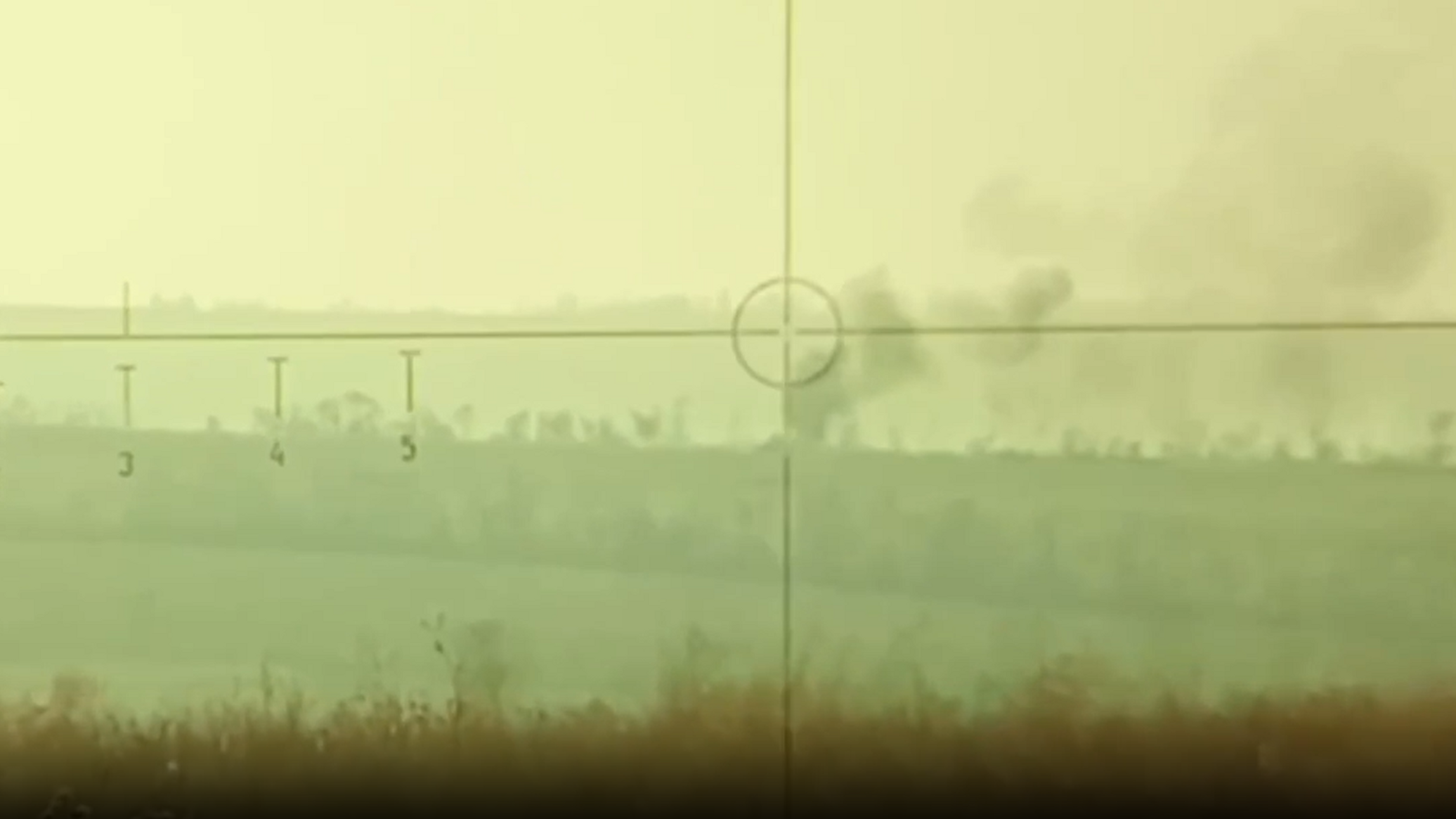 جنود روس يخترقون خطوط العدو ويدمرون مدرعة أوكرانية باستخدام صاروخ "كورنيت"... فيديو