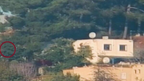 صاروخ من حزب الله خلال توجه لضرب مقر إسرائيلي - سبوتنيك عربي