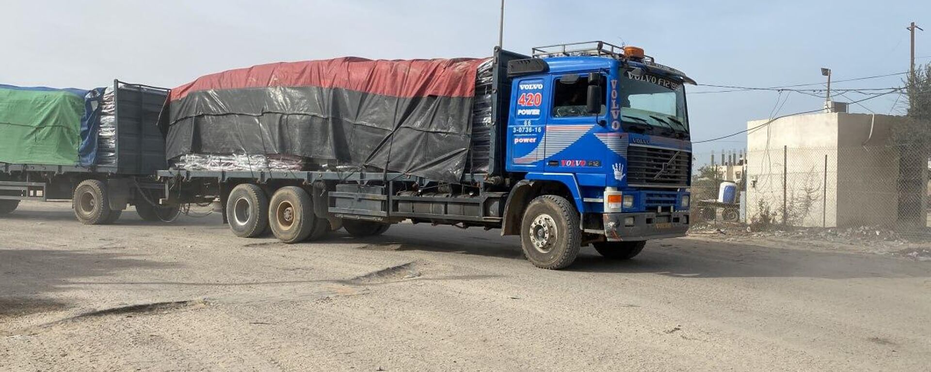 الهلال الأحمر الفلسطيني يعلن انطلاق 61 شاحنة مساعدات إلى قطاع غزة - سبوتنيك عربي, 1920, 09.04.2024