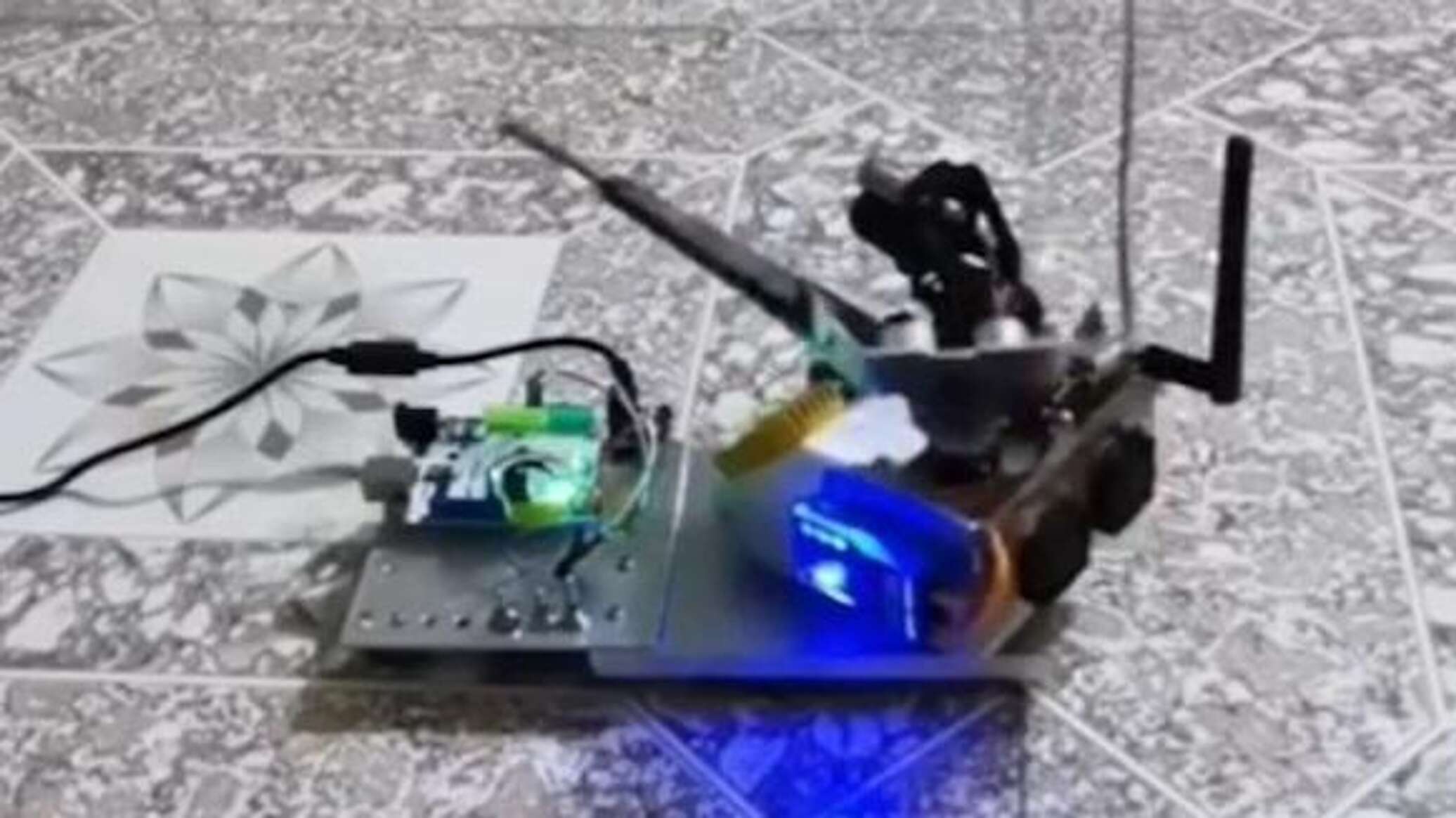 مهندس صيني يبتكر "مضادا" مع رادار لصيد البعوض... فيديو
