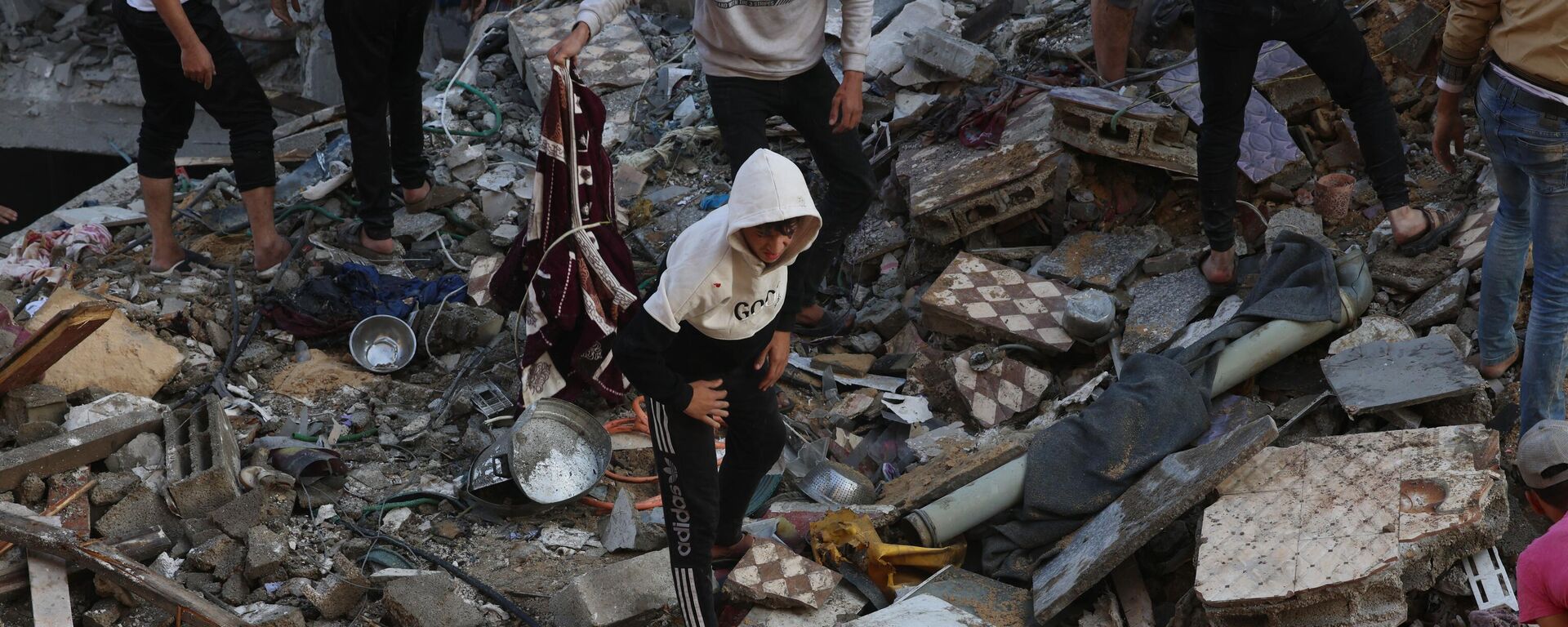تجدد قصف الجيش الإسرائيلي على قطاع غزة، رفح، 1 ديسمبر 2023. - سبوتنيك عربي, 1920, 01.12.2023
