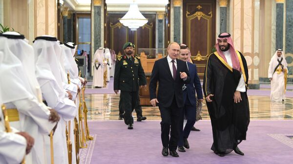 زيارة الرئيس الروسي فلاديمير بوتين إلى السعودية، ولقائه ولي العهد السعودي محمد بن سلمان، 6 ديسمبر 2023 - سبوتنيك عربي