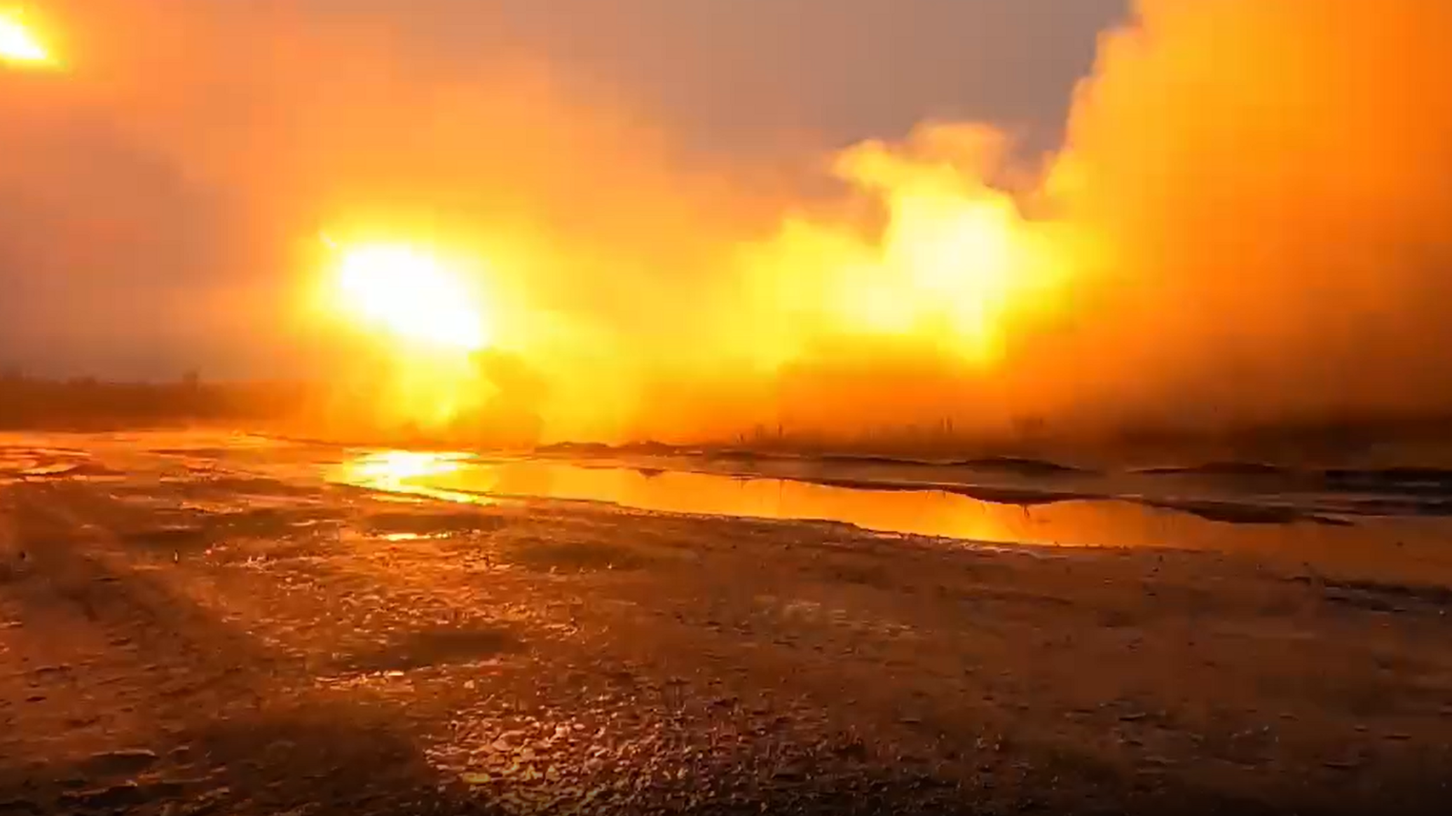 صواريخ روسية تضيء كبد السماء وتدك معاقل القوات الأوكرانية بدقة متناهية... فيديو