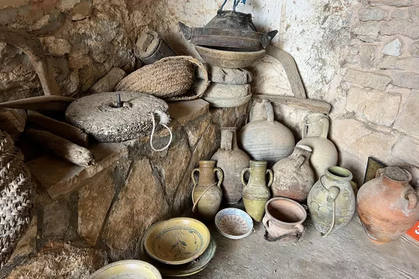 &quot;بيوت الحفر&quot; في غريان الليبية تحفة معمارية تروي تاريخا عمره مئات السنين - سبوتنيك عربي