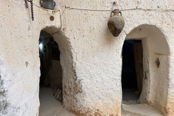 &quot;بيوت الحفر&quot; في غريان الليبية تحفة معمارية تروي تاريخا عمره مئات السنين - سبوتنيك عربي