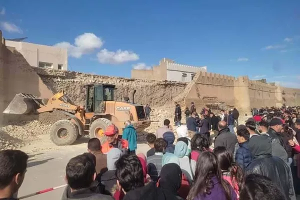 انهيار جزء من سور المدينة العتيقة بالقيروان انهيار جزء من سور المدينة العتيقة بالقيروان - سبوتنيك عربي