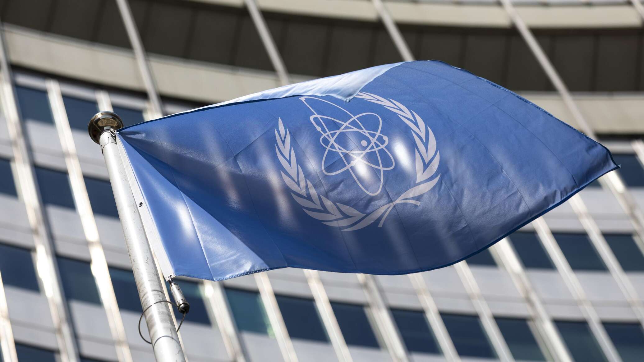 الوكالة الدولية للطاقة الذرية تؤكد سلامة منشآت إيران النووية عقب أنباء الهجوم الإسرائيلي
