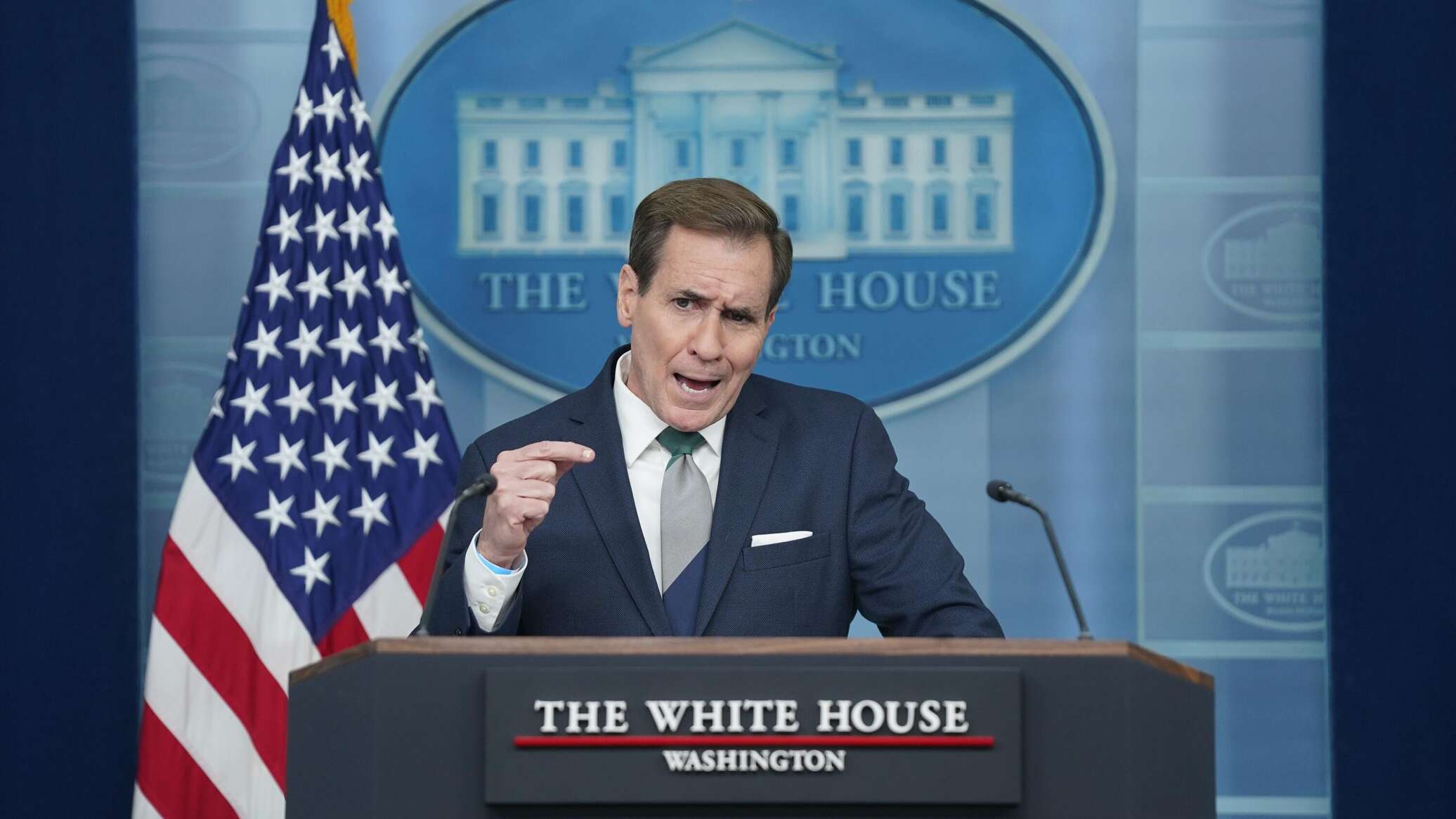 البيت الأبيض يكشف تفاصيل الضربات الأمريكية على سوريا والعراق