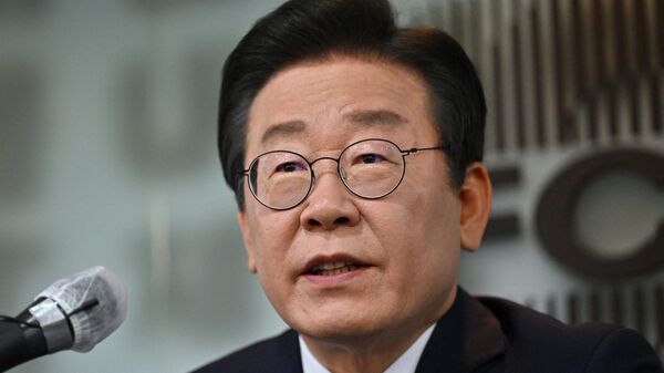 زعيم الحزب الديمقراطي المعارض الرئيسي في كوريا الجنوبية لي جاي ميونغ - سبوتنيك عربي