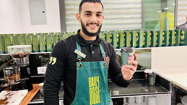 "باريستا" بنغازي يكشف لـ"وطن نيوز" أسرار صناعة القهوة وعشق الليبيين لها - وطن نيوز عربي
