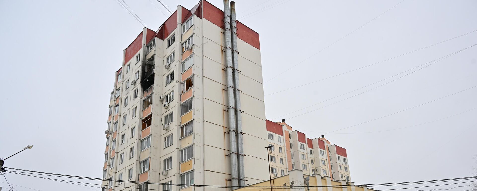 منزل متضرر جراء سقوط مسيرة أوكرانية في فورونيج، روسيا 16 يناير 2024 - سبوتنيك عربي, 1920, 04.04.2024