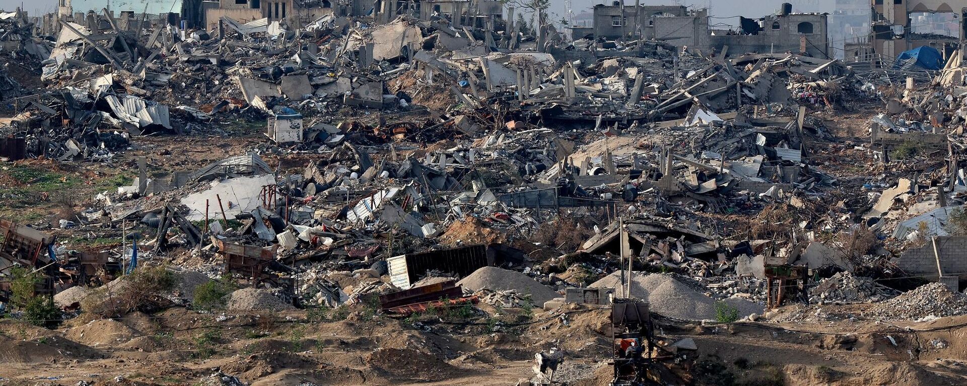 جانب من الدمار في قطاع غزة بسبب العدوان الإسرائيلي - سبوتنيك عربي, 1920, 17.01.2024
