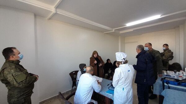 القوات الروسية تبدأ تقديم الخدمات الطبية لسكان مدينة الحسكة السورية - وطن نيوز عربي