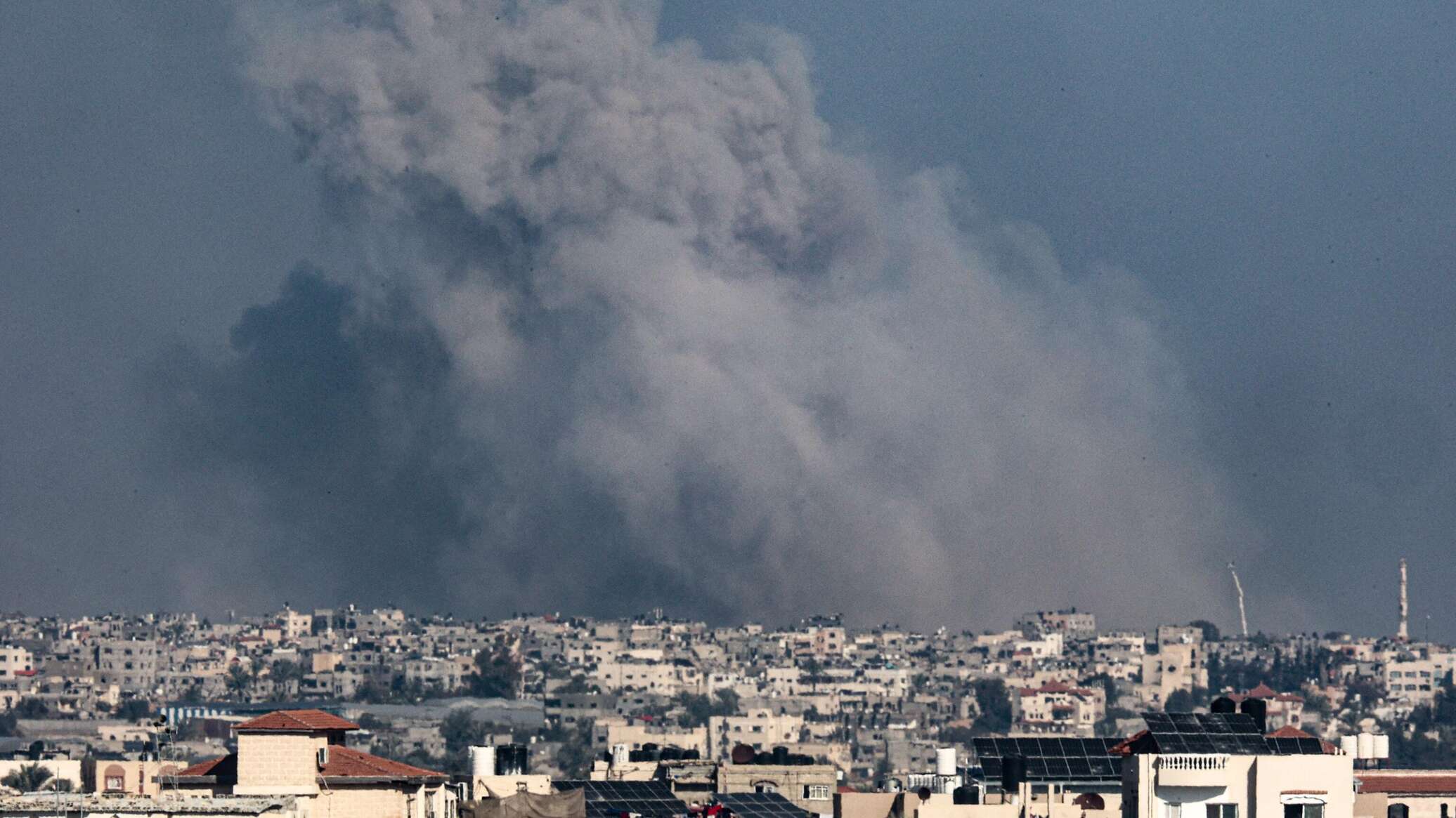 الإذاعة الإسرائيلية: إذا سقطت خان يونس اقترب الجيش من تفكيك القوة العسكرية لـ"حماس"