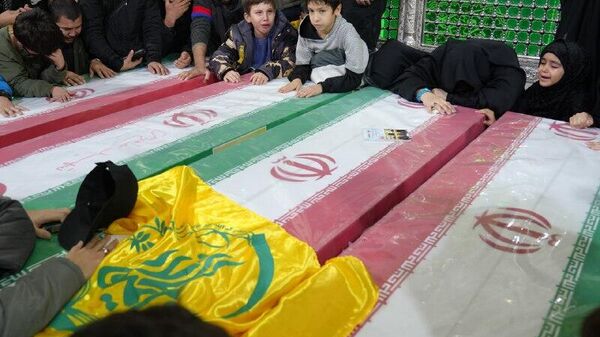 تشييع جثامين المستشارين الإيرانيين من دمشق - سبوتنيك عربي