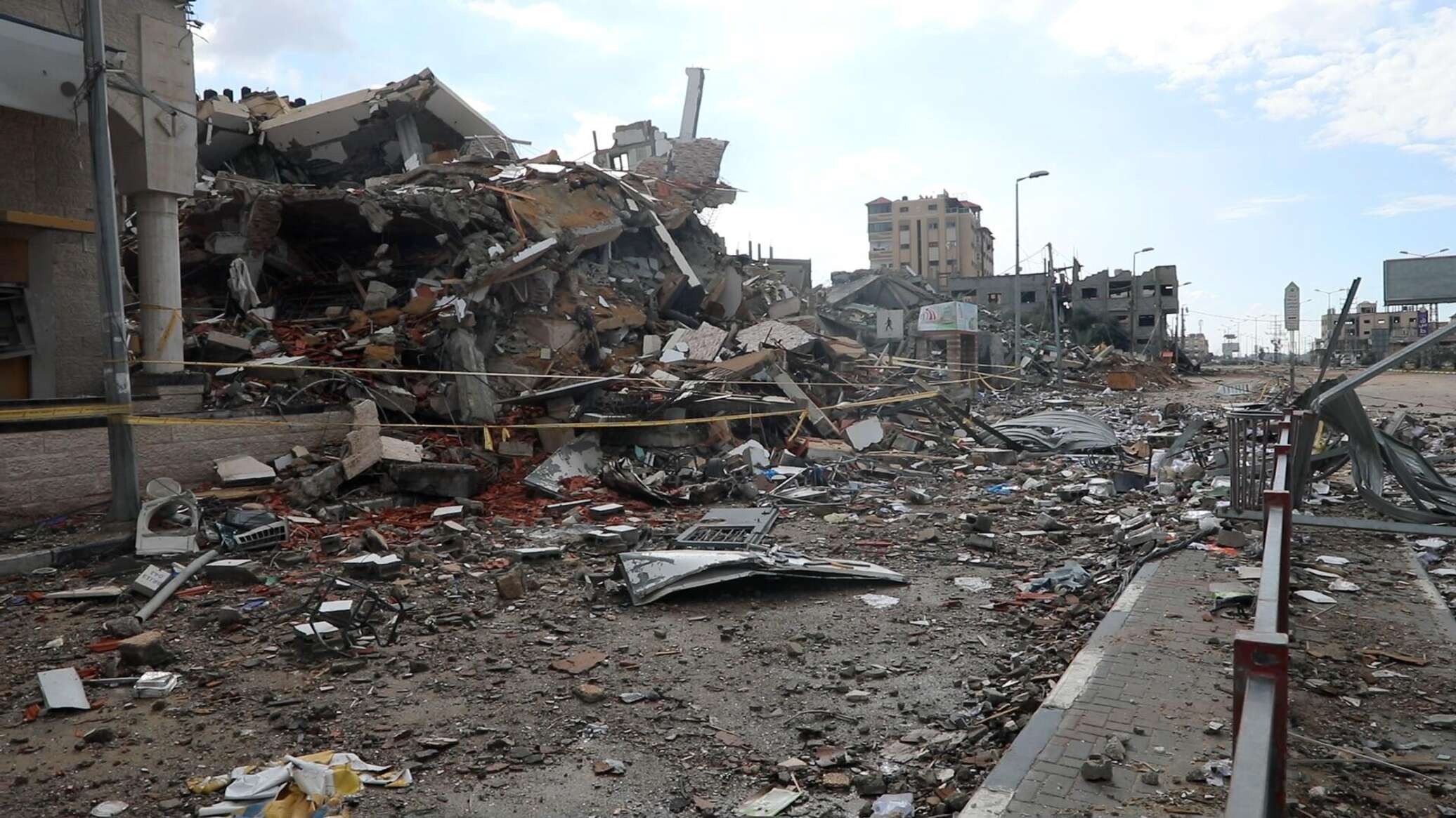 مجزرة ميدان النابلسي.. هل تشكل نقطة فارقة في مسار الحرب على غزة؟