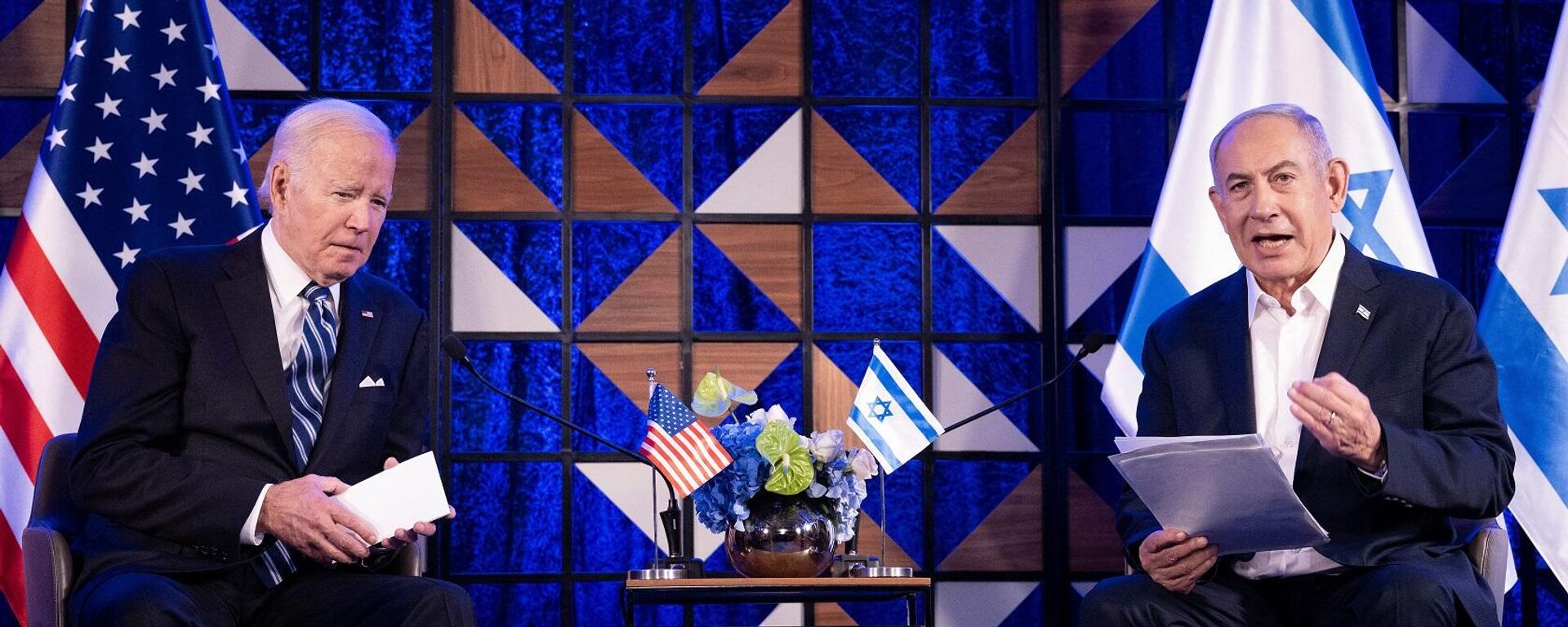 رئيس الوزراء الإسرائيلي، بنيامين نتنياهو، والرئيس الأمريكي، جو بايدن - سبوتنيك عربي, 1920, 07.02.2024