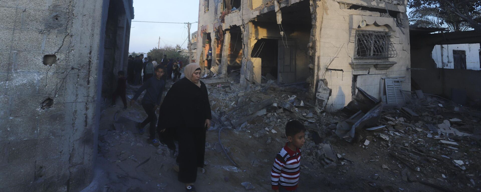 تداعيات القصف الإسرائيلي على رفح في جنوب قطاع غزة، فلسطين، في 11 فبراير 2024 - سبوتنيك عربي, 1920, 12.02.2024