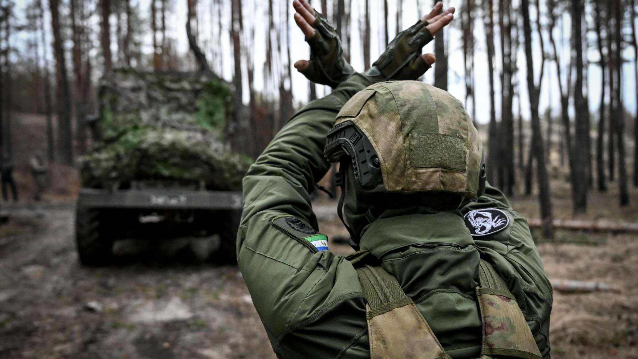ضابط أمريكي سابق: الوضع على الجبهة ينذر بهزيمة نهائية للقوات الأوكرانية
