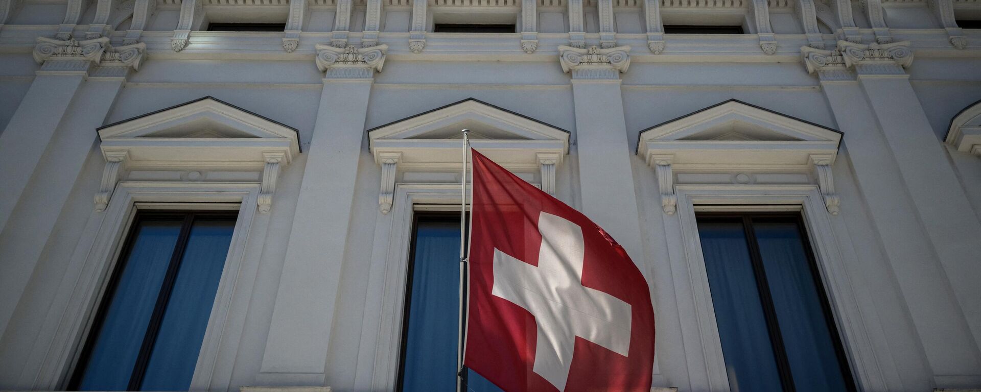 علم سويسري يرفرف أمام المحكمة الجنائية الفيدرالية السويسرية - سبوتنيك عربي, 1920, 08.03.2024