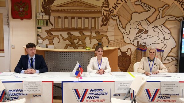 انطلاق التصويت في الانتخابات الرئاسية الروسية 2024 في يوجنو-ساخالينسك، روسيا  - سبوتنيك عربي