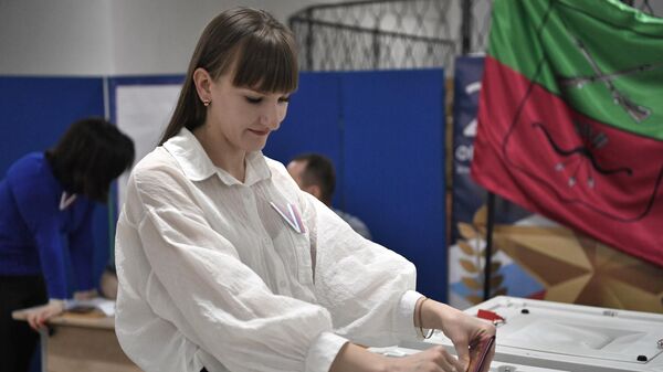 الانتخابات الرئاسية الروسية 2024 - التصويت للمواطنين الروس في كونستانتينوفكا، جمهورية دونيتسك الشعبية - سبوتنيك عربي