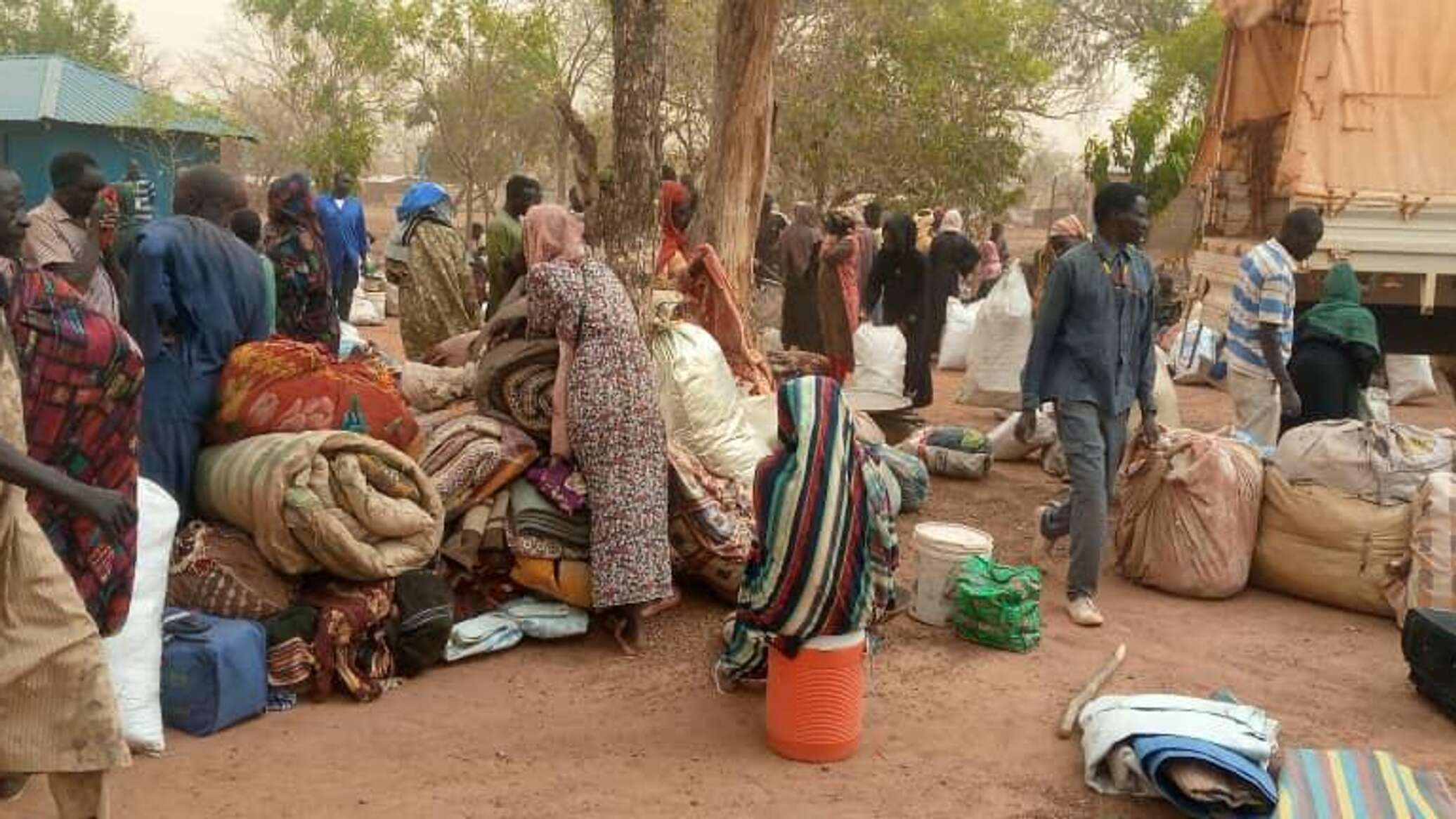 منظمات المجتمع المدني السوداني لـ"سبوتنيك": نسعى لهدنة قصيرة لمساعدة النازحين