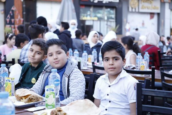 اللمة السورية...تقليد رمضاني للأيتام في القاهرة تنظمه مؤسسة وطن..ما تفاصيلها؟ - سبوتنيك عربي
