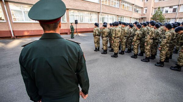 المجندون قبل إرسالهم للخدمة في القوات المسلحة الروسية. - سبوتنيك عربي