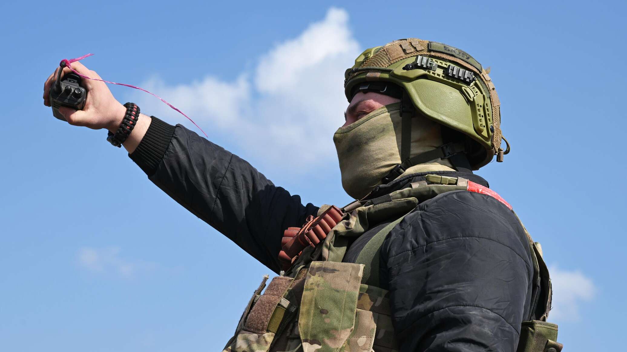 القوات الروسية تحسن موقعها التكتيكي على جبهة جنوب جمهورية دونيتسك