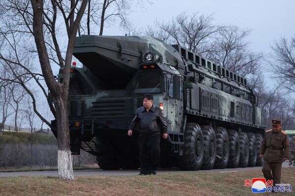 قالت كوريا الشمالية إنها اختبرت بنجاح صاروخا باليستيا جديدا متوسط ​​المدى أسرع من الصوت يوم الثلاثاء. - سبوتنيك عربي