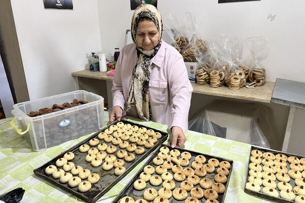 سيدة ليبية تساهم في فتح مشاريع صُغرى في بنغازي - سبوتنيك عربي