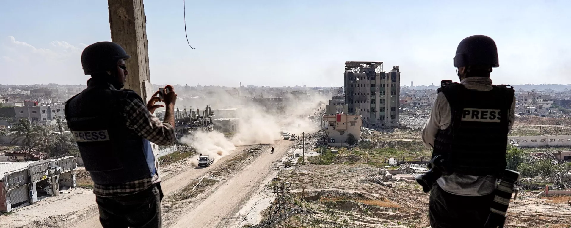 مشاهد للدمار الناجم إثر قصف الجيش الإسرائيلي المستمر في خان يونس، قطاع غزة، فلسطين - سبوتنيك عربي, 1920, 10.04.2024