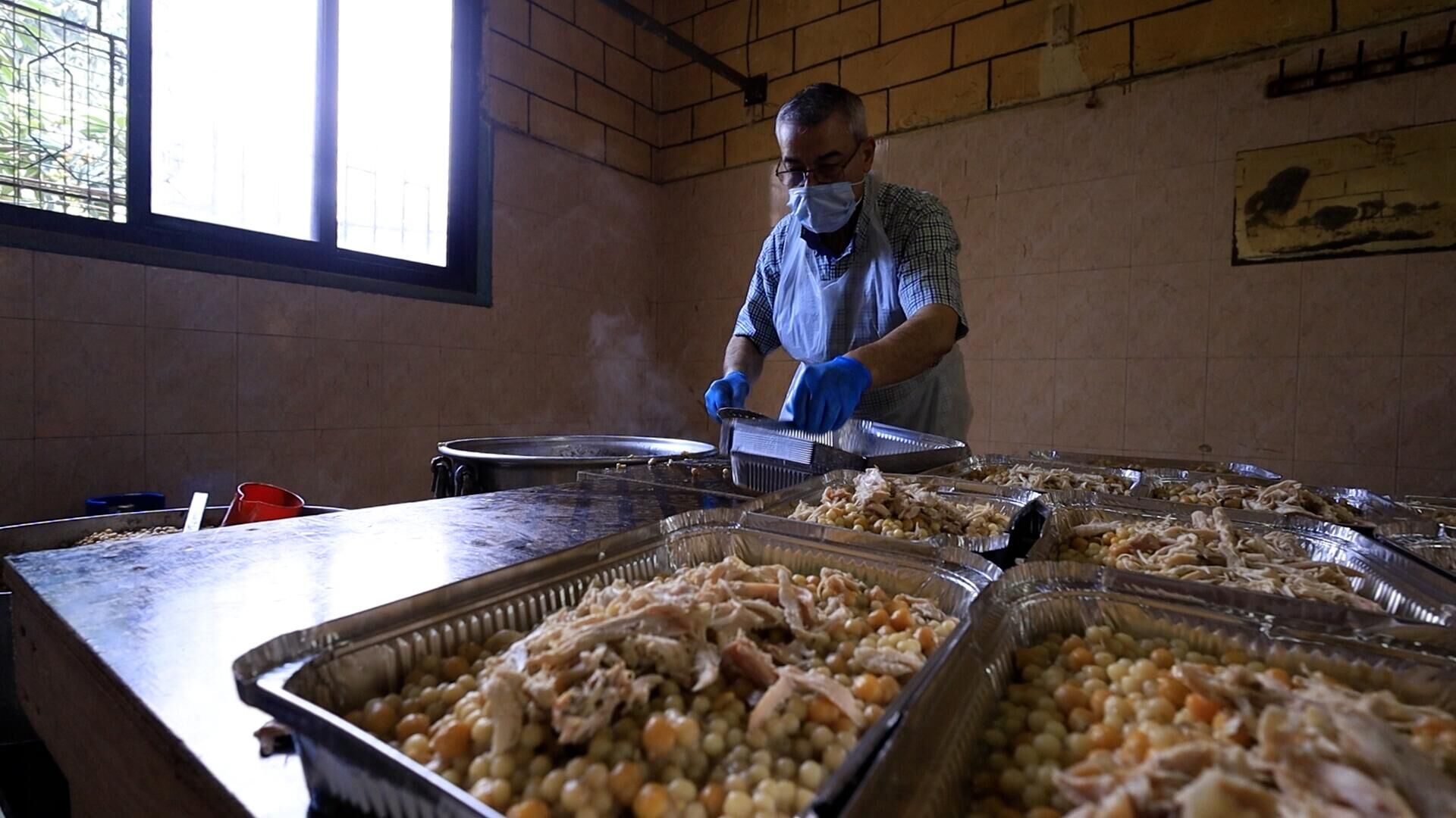 مطبخ الجود مبادرة رمضانية وزعت آلاف الوجبات على المحتاجين خلال شهر رمضان - سبوتنيك عربي, 1920, 09.04.2024