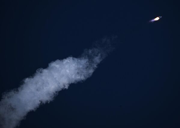 أول إطلاق  لصاروخ &quot;أنغارا- أي 5&quot; مع المرحلة العليا &quot;أوريون&quot;، من قاعدة &quot;فوستوشني&quot; الفضائية. - سبوتنيك عربي